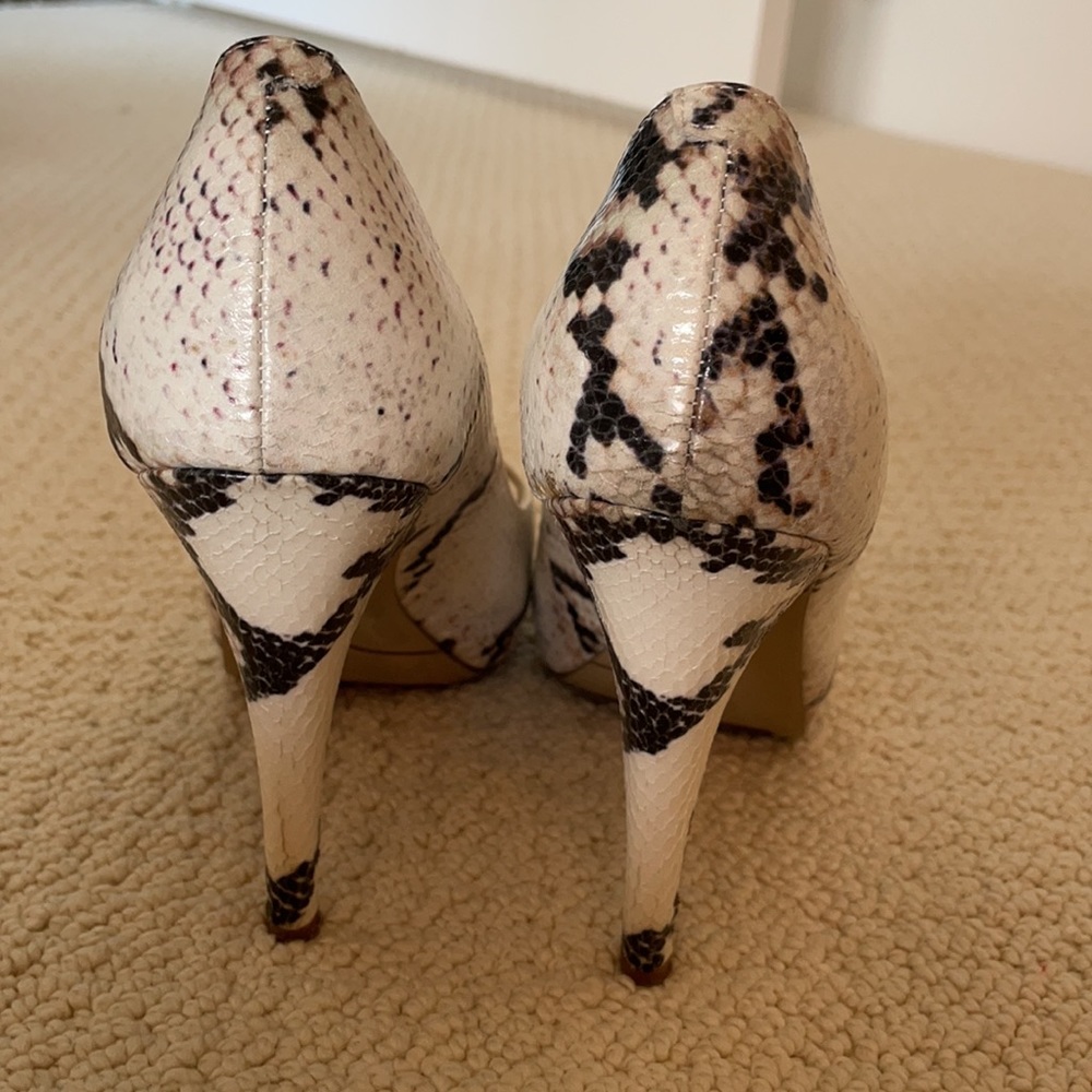 Nine West - faux snake skin heels - Picture 6 of 10